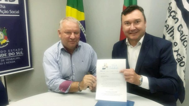 Diretor Presidente Da Fgtas Recebe Convite Para A Festa Do Dia Do