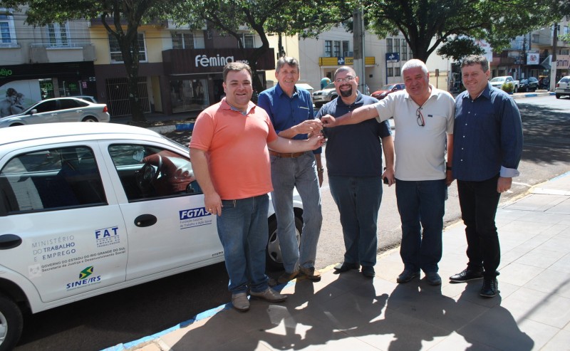 Entrega carro Agência Carazinho